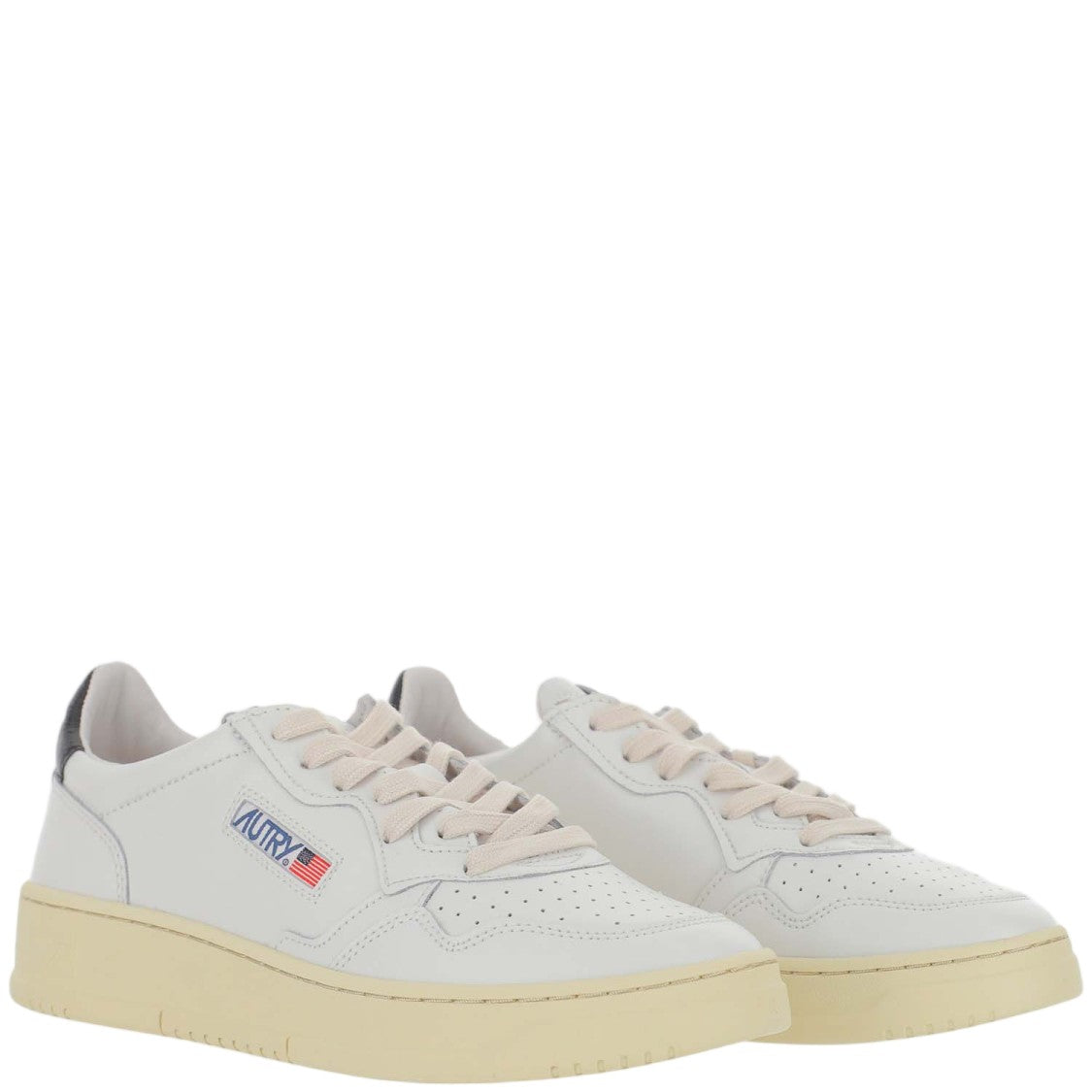Autry Medalist Low Contrast Leather Sneakers