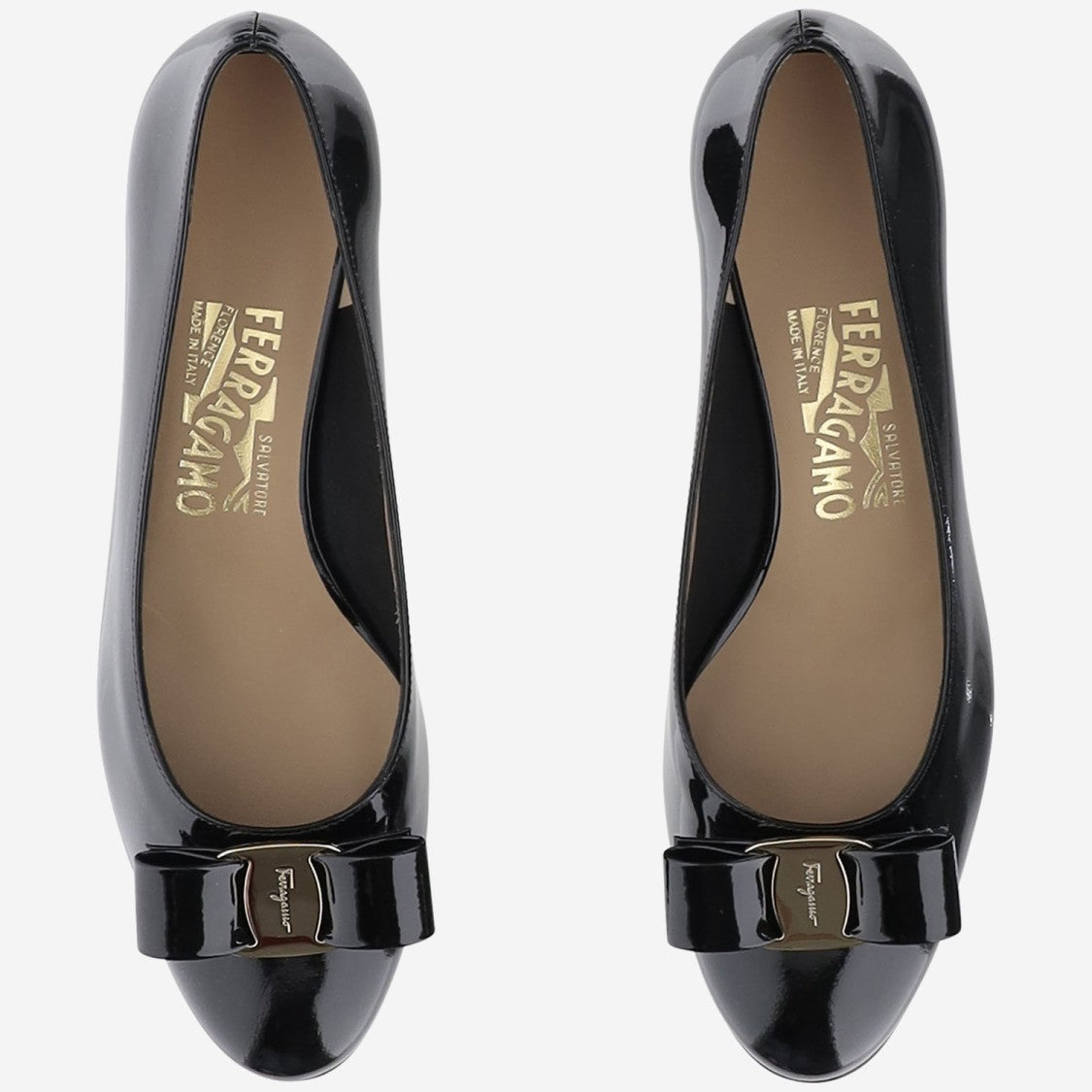 Salvatore Ferragamo Glossy Leather Vara Décolleté