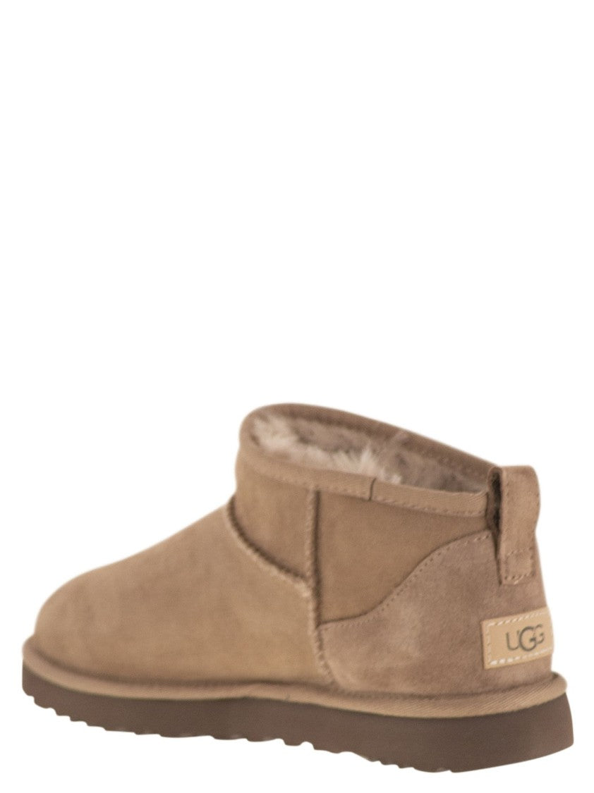 Ugg Classic Ultra Mini - Sheepskin Boot