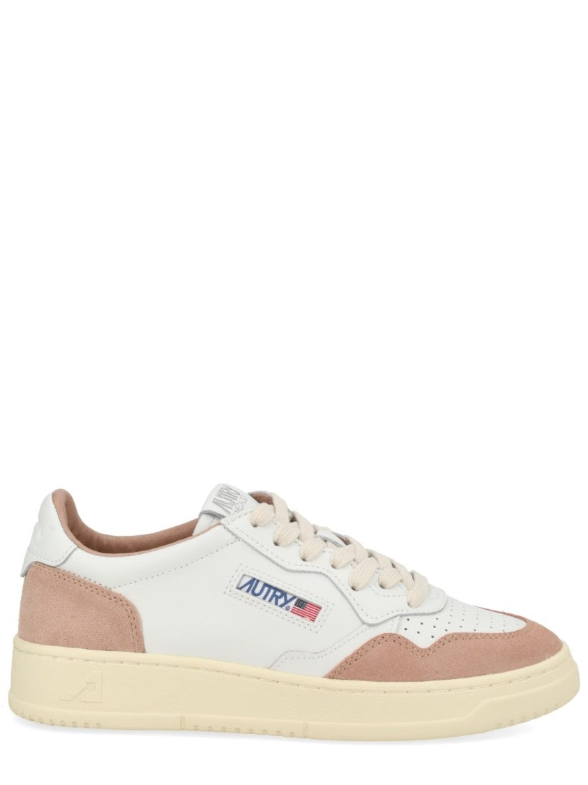 Autry Medalist Low Perforated Toe Sneakers