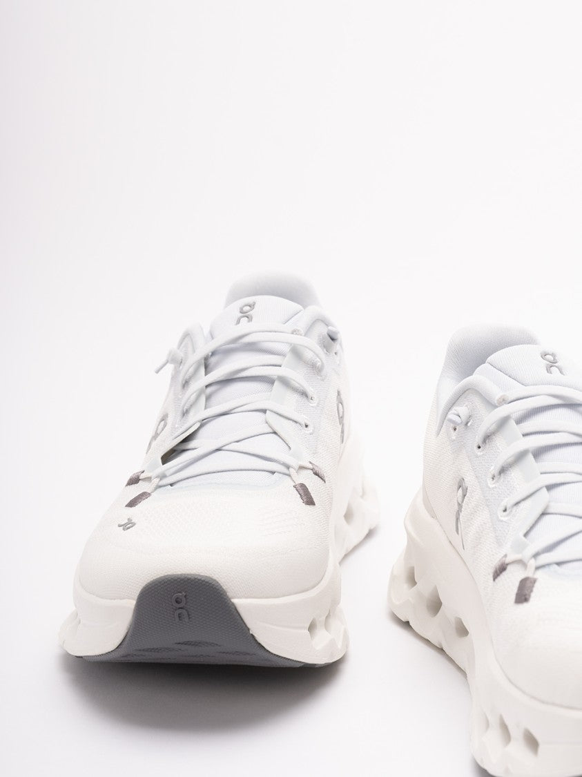 On Running `Cloudtilt` Sneakers