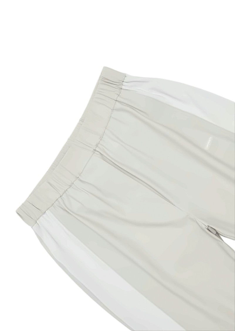 Amomento Relaxed Fit Two-Tone Shorts With Elastic Waistband