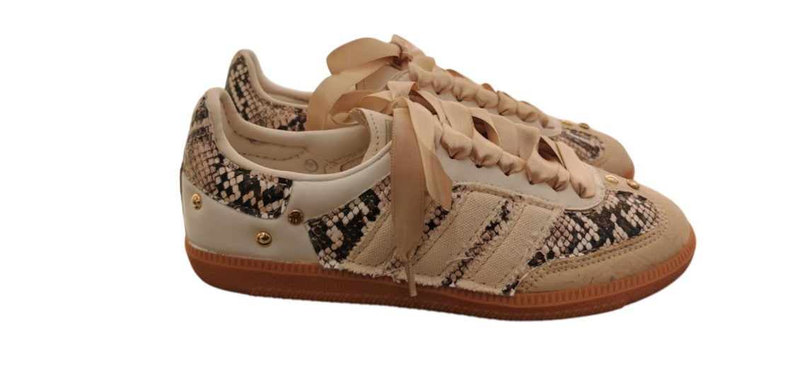 Nike Beige Sneakers With Snake Print Accents