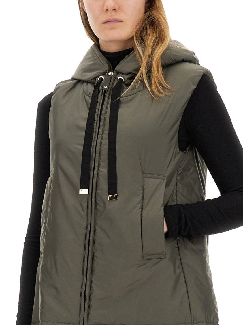 Max Mara Smooth Waterproof Vest With Hood And Zipper Closure