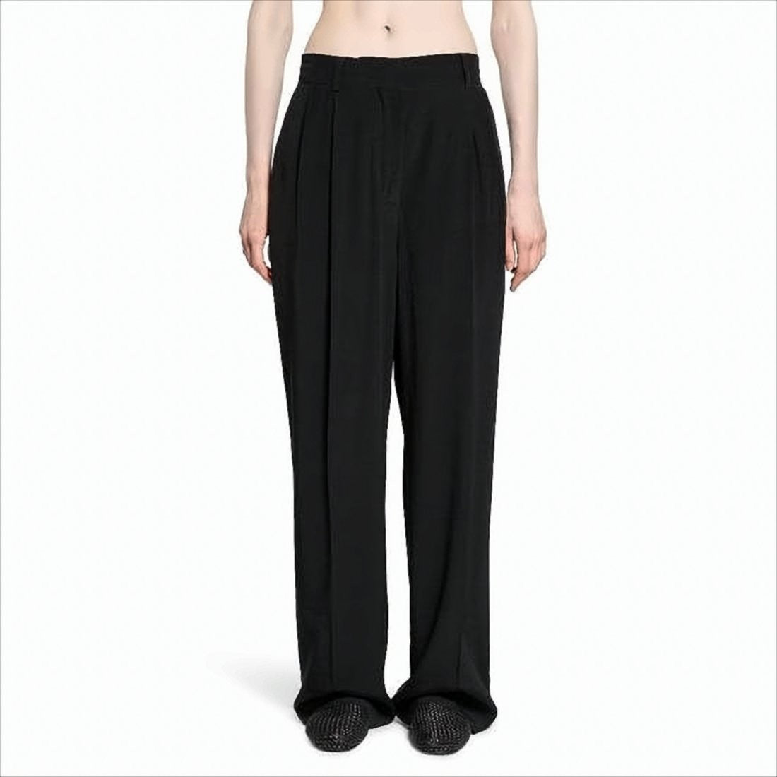 Totême Straight-Fit Black Pants With Pleated Front