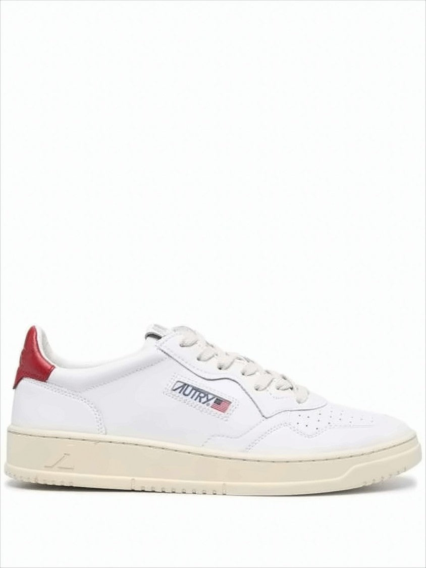 Autry Classic Low-Top Sneakers With Red Accent And Subtle Branding