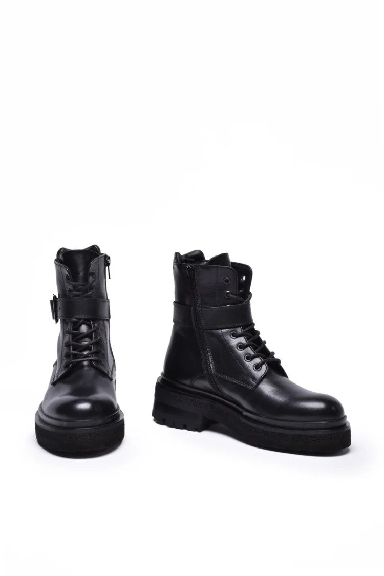 I-N-S-T-I-T-C-H-E-S I-N-S-T-I-T-C-H-E-S Rubber Boot - Black