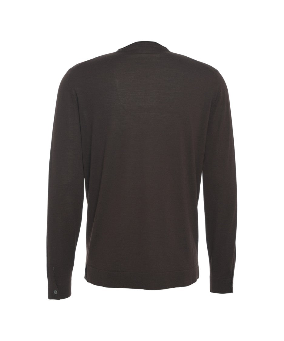 Gender Knit Shirt With Classic Collar And Minimalist Design