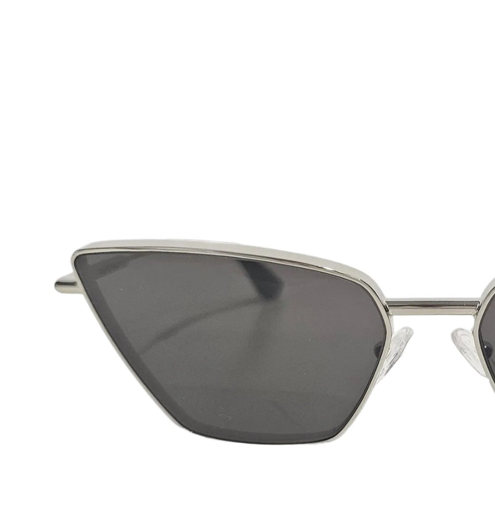 Alexander Mcqueen Geometric Angular Frame Sunglasses With Dark Lenses