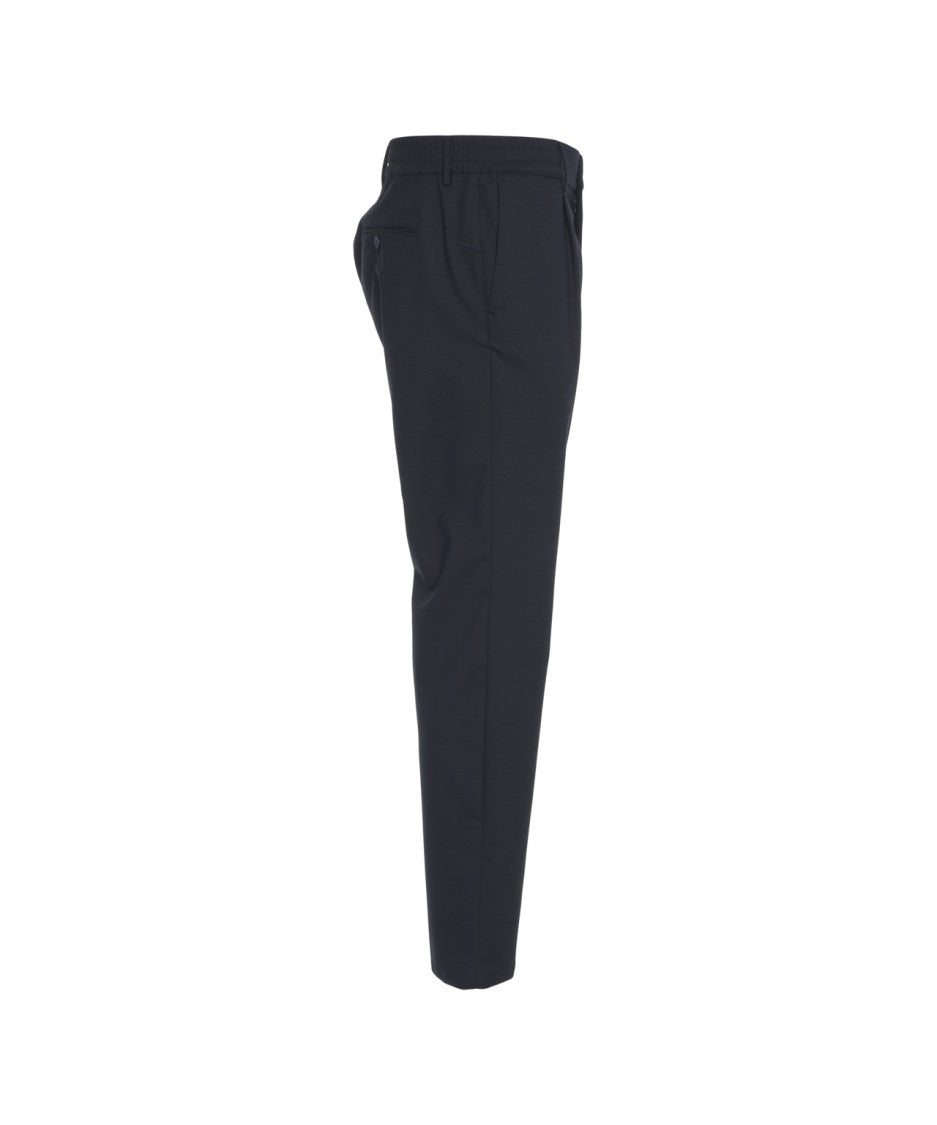 Cruna Pleated Black Trousers With Tailored Cut