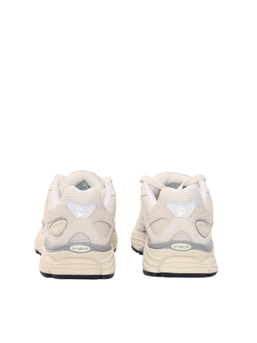 Saucony White Progrid Omni 9 Sneakers