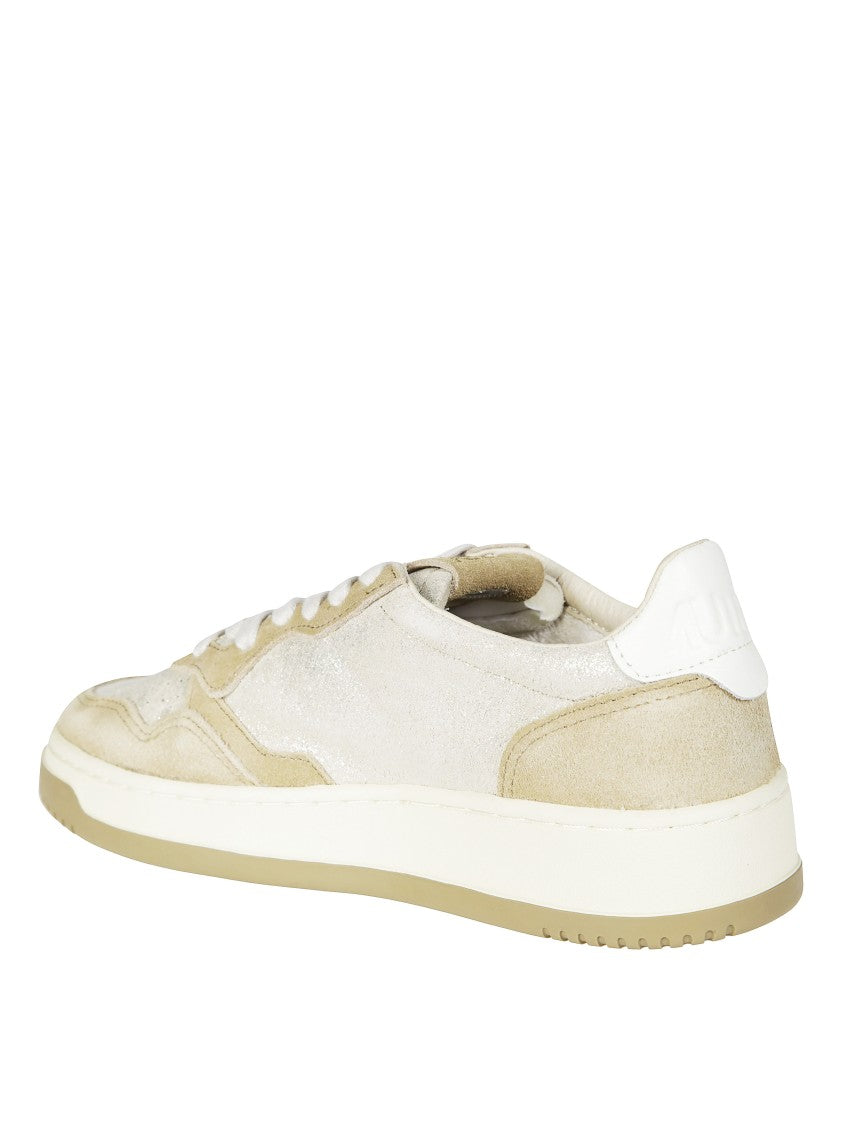 Autry Off-White Medalist Low Sneakers
