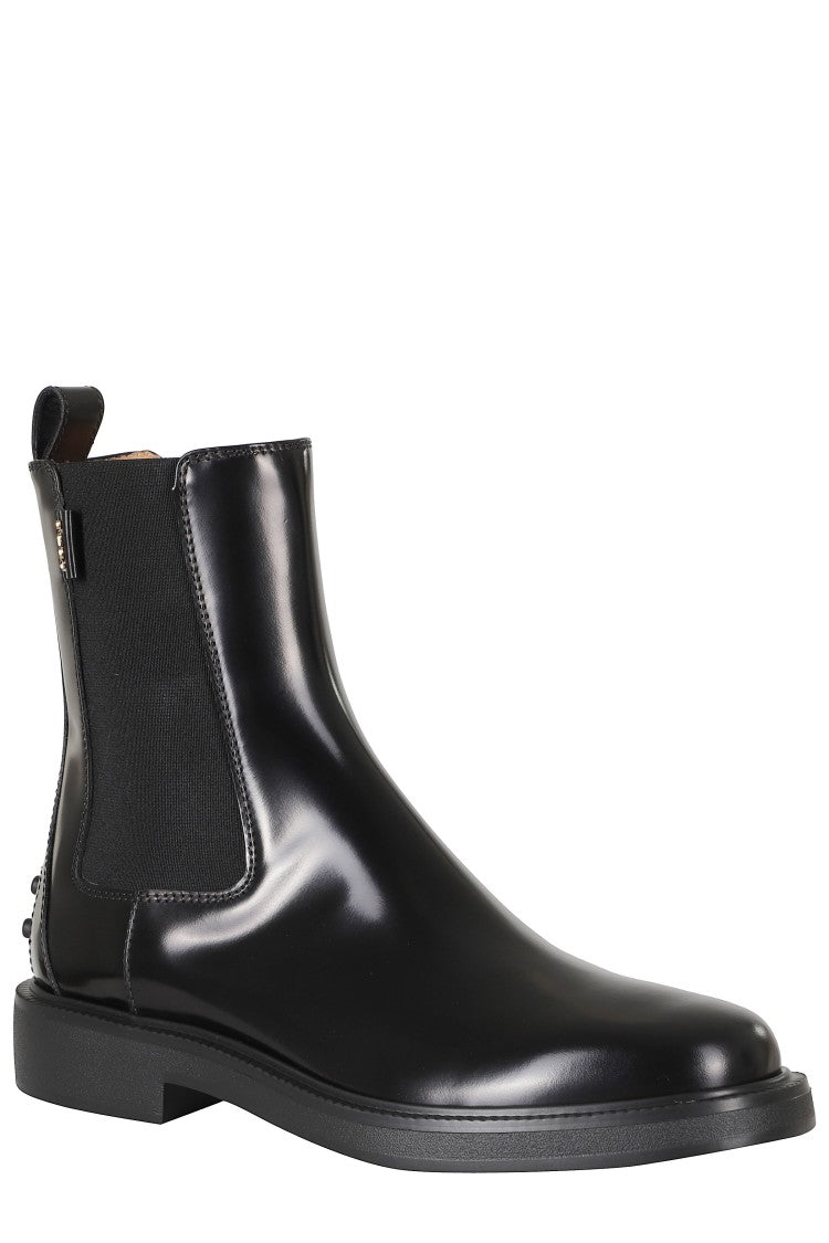 Tod's Black Glossy Leather Rubber Sole Boots