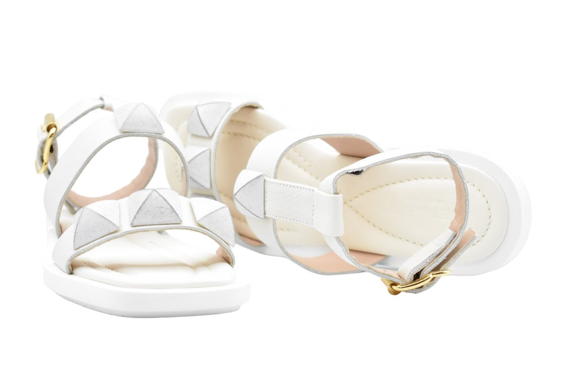 Janet & Janet Flat Sandals With Geometric Embellishments