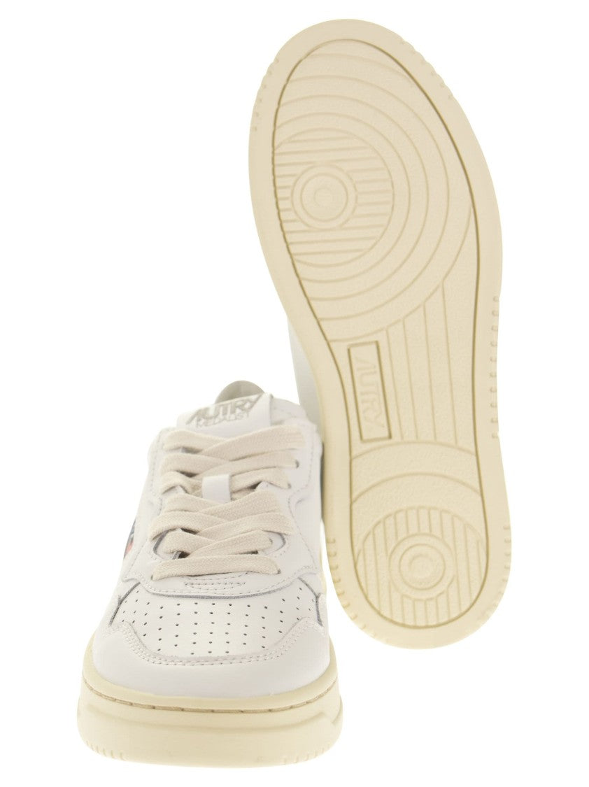 Autry Medalist Low - Leather Sneakers