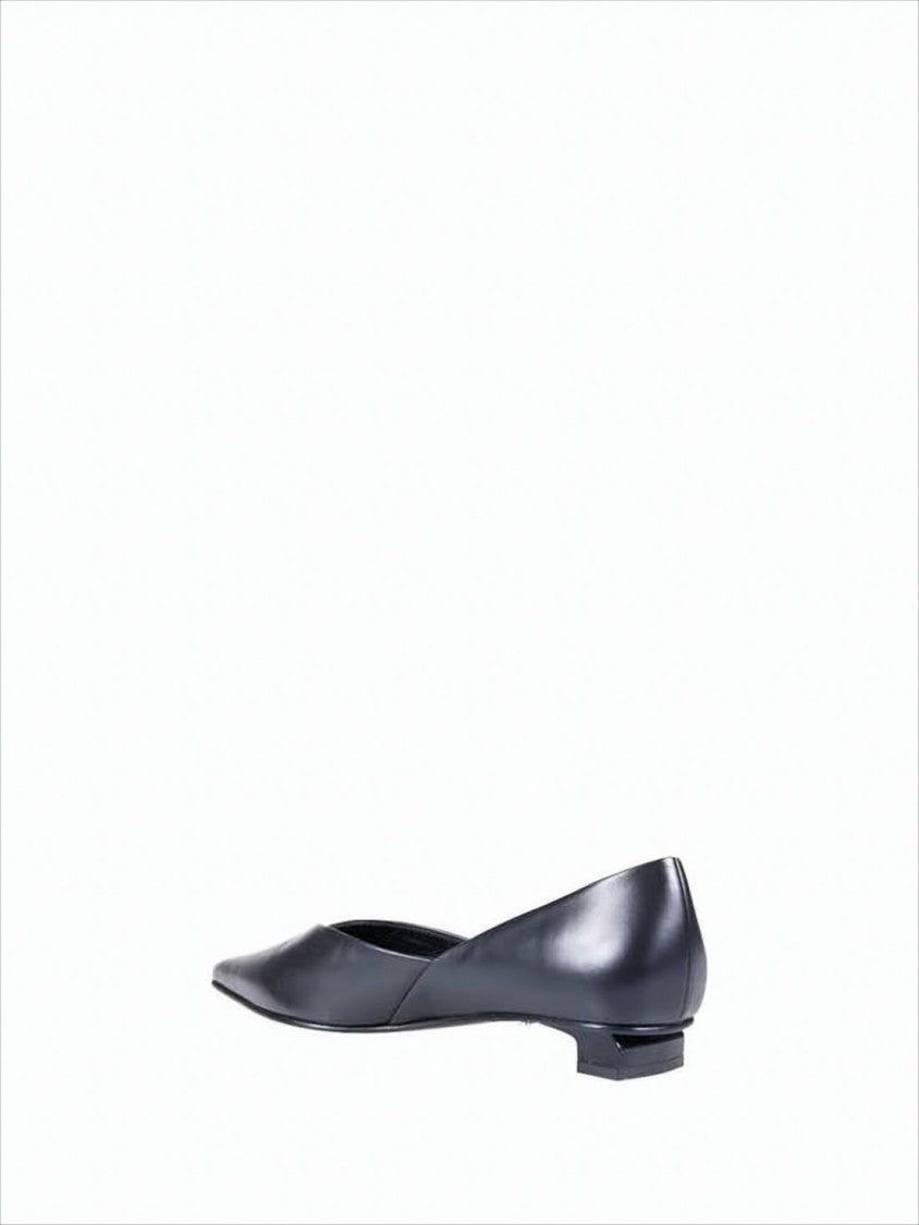 Ami Pointed-Toe Pumps With Unique Low Heel