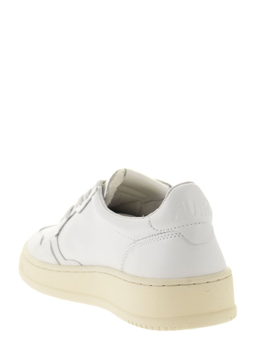 Autry Medalist Low - Leather Sneakers