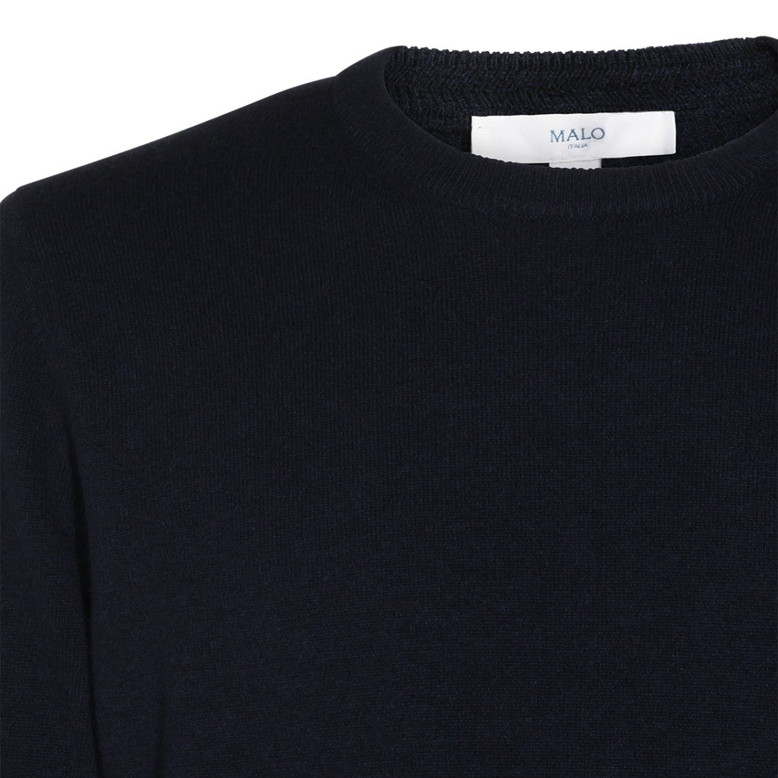 Malo Fine-Knit Cashmere Sweater With Classic Round Neckline