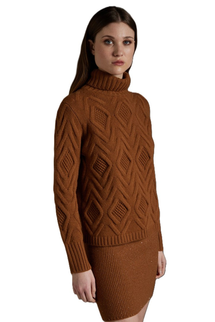 Kangra Refined Women's Garment With Silhouette