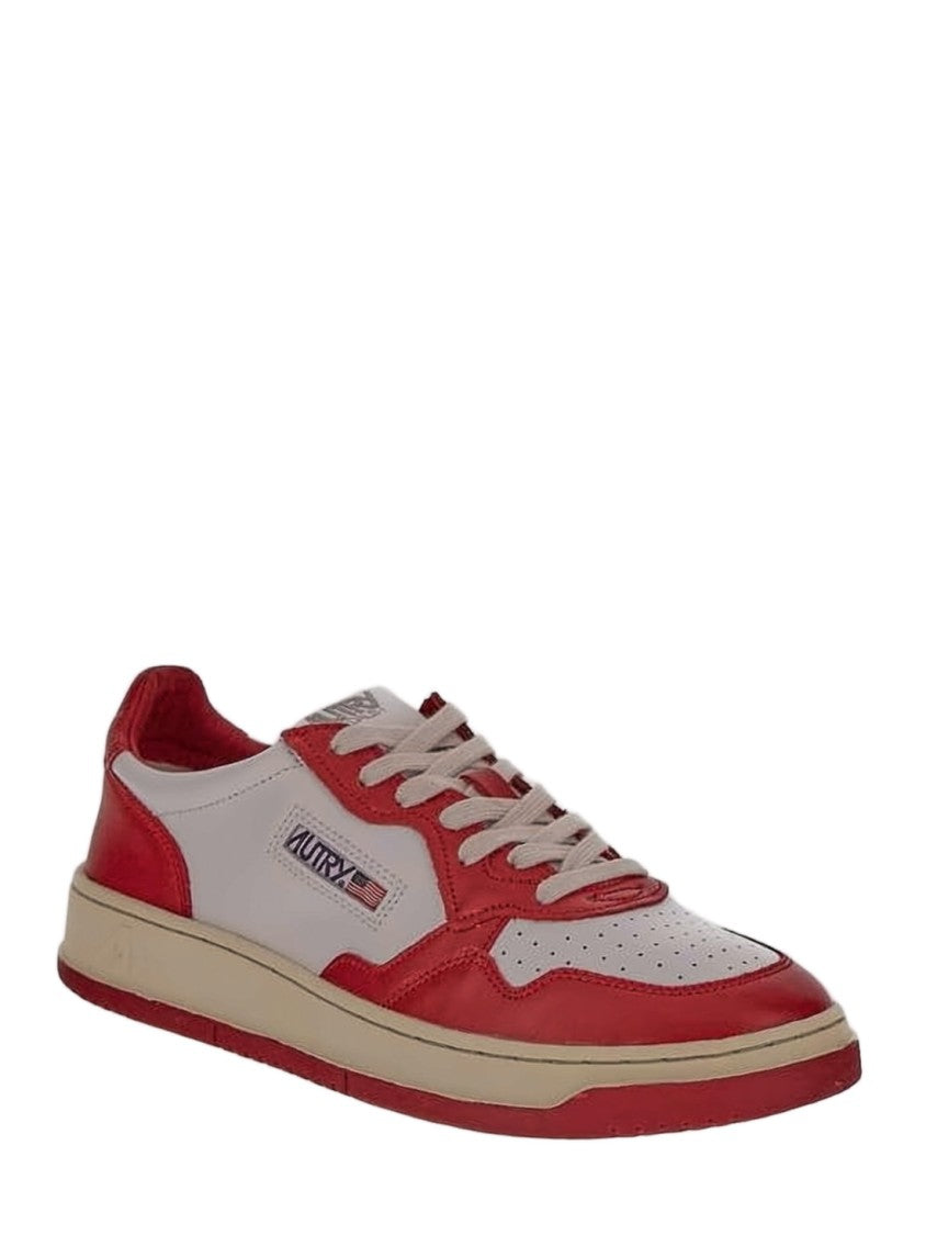 Autry Classic Low-Top Sneakers With Bold Red Overlays