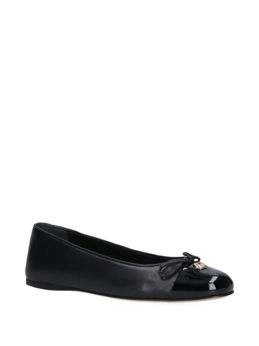 Gucci Flat Sandals With Glossy Cap Toe
