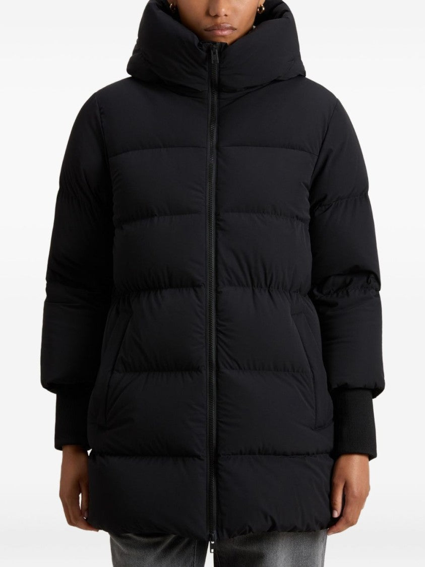 Woolrich Tailored Black Coat With Traditional Collar