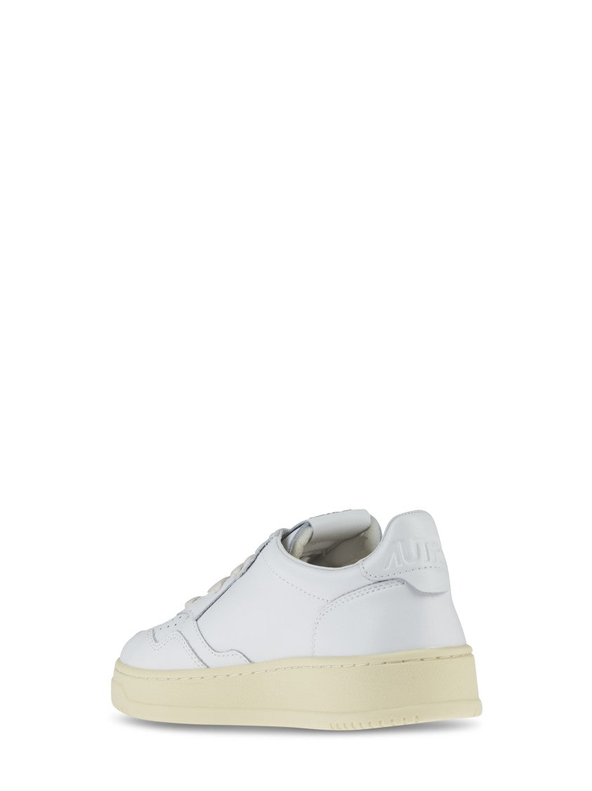 Autry Smooth Leather Sneakers With Rounded Toe