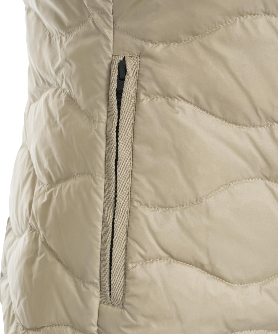 Blauer Beige Quilted Vest With High Collar