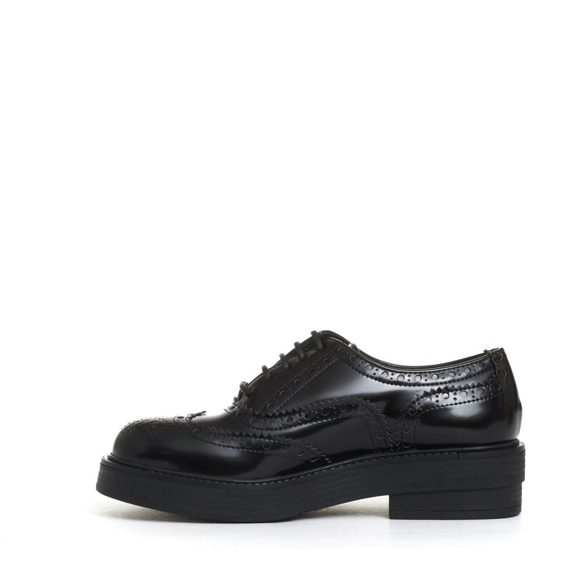 Strategia Lace-Up Shoe with Perforated Detailing and Rubber Sole
