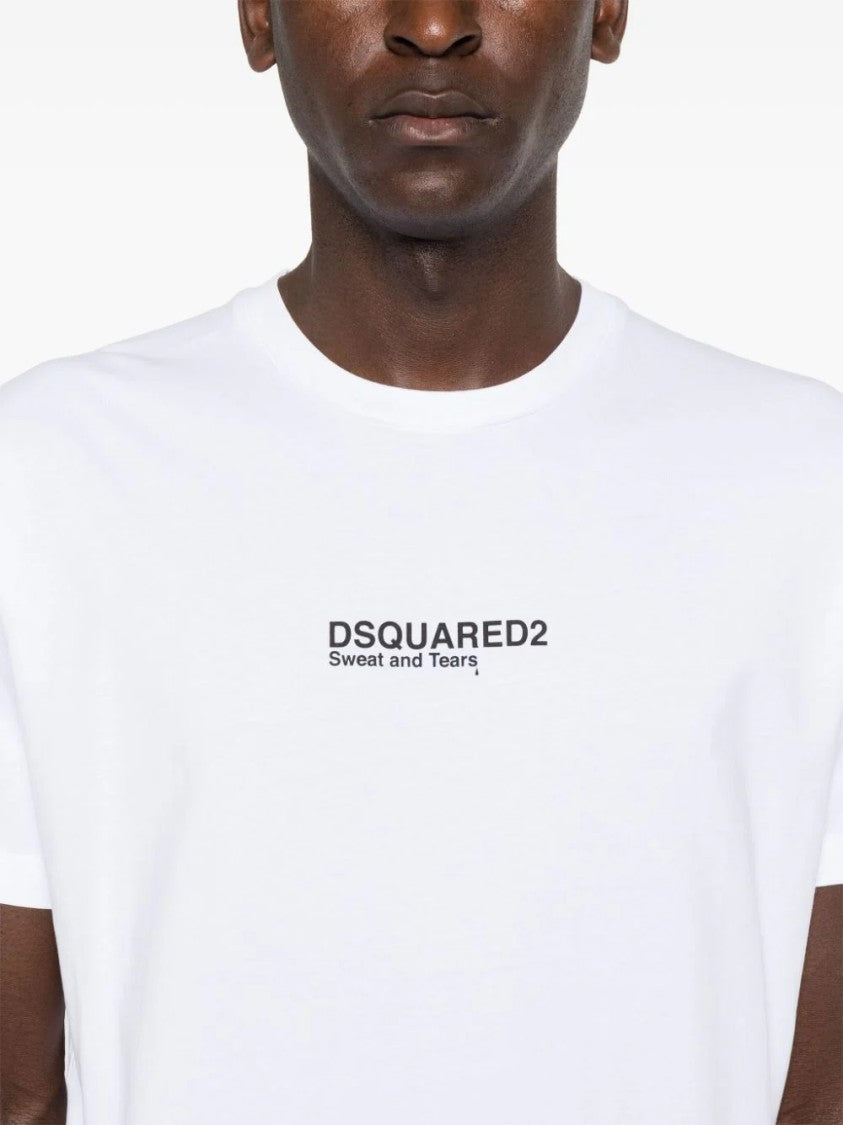 Dsquared2 White T-Shirt With Distinctive Logo Detail