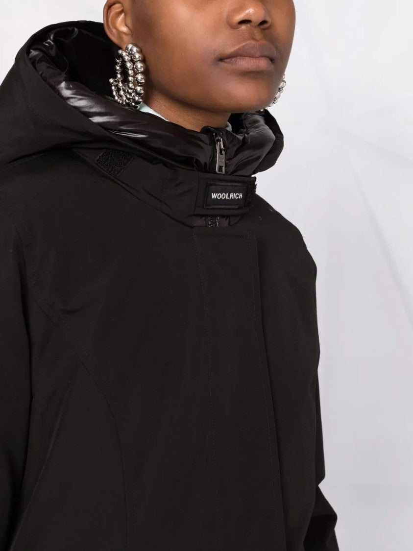 Woolrich Matte Black Flared Silhouette Woolrich Parka