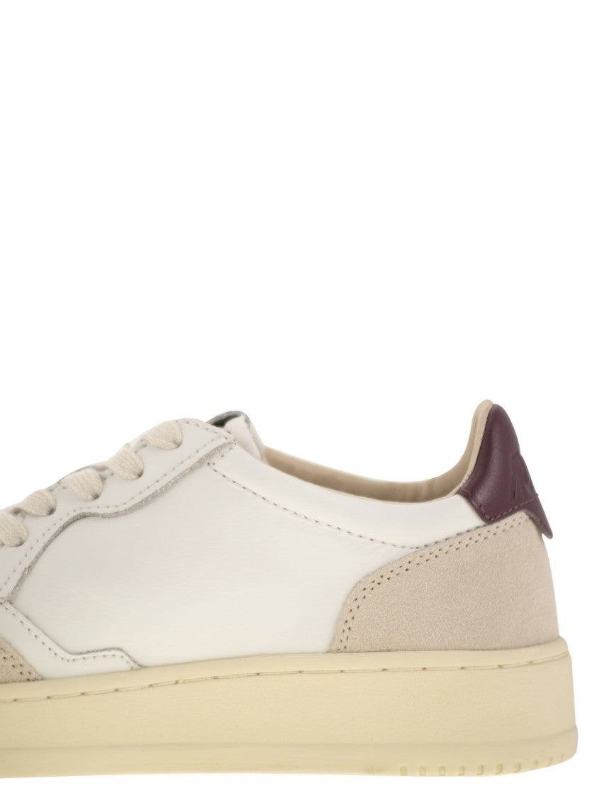 Autry Medalist Low - Leather And Suede Sneakers