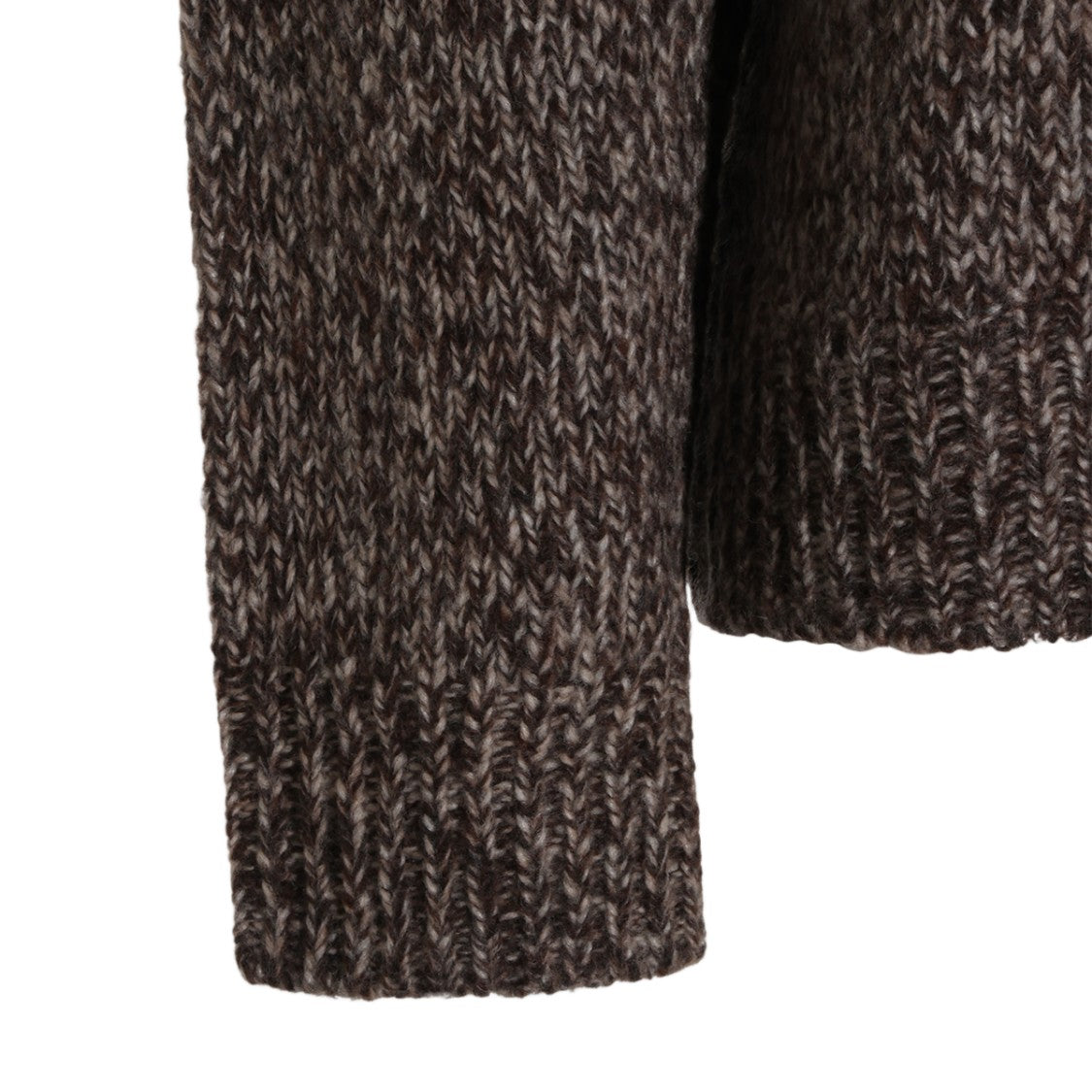Nn.07 Textured Knit Sweater With V-Neckline And Ribbed Details