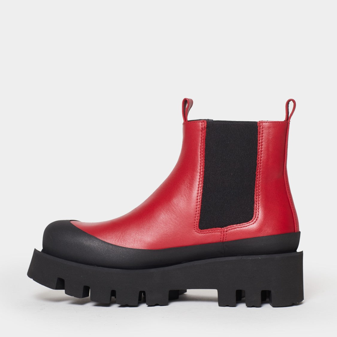Paloma Barceló Red Leather Chelsea Boots With Chunky Sole
