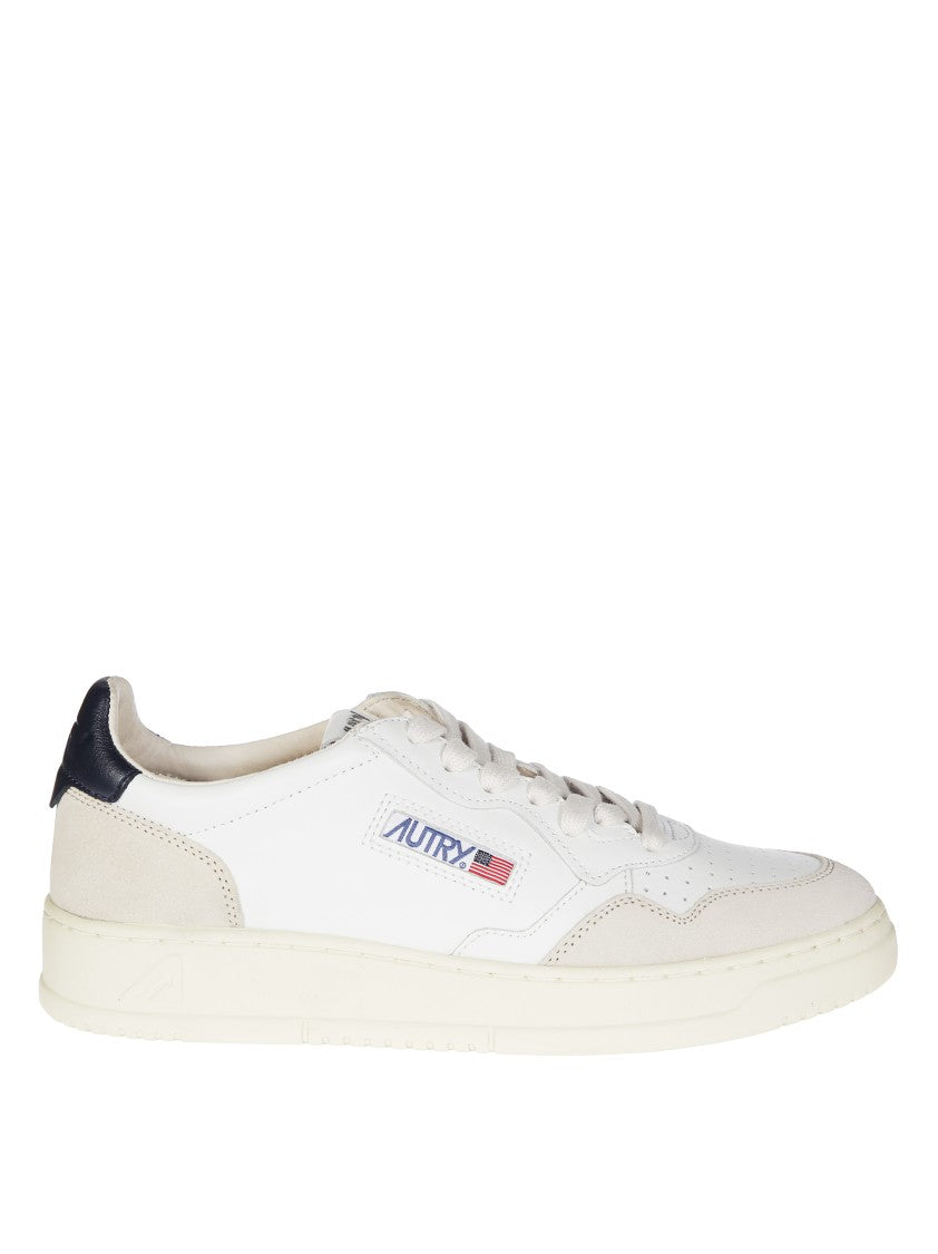 Autry White Medalist Low Ls28 Sneakers