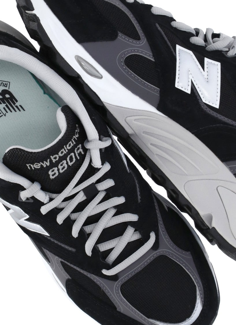 New Balance Black Unisex Low-Top Sneakers