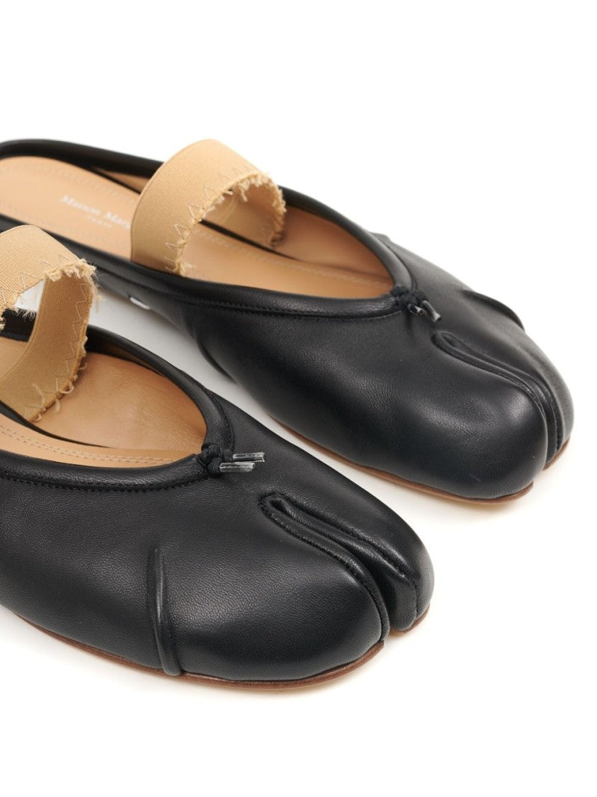 Maison Margiela Split-Toe Black Leather Flats With Frayed Beige Strap
