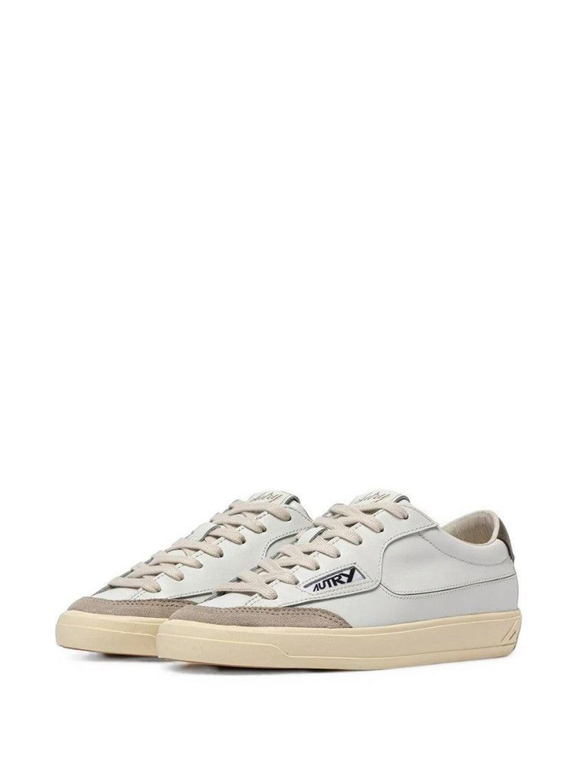 Autry Low-Top Suede Accent Gripped Sneakers