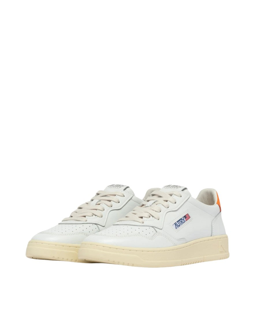 Autry Medalist Low Men’S White/Parsimmon Sneakers