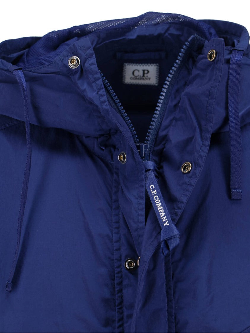 C.P. Company Men's Classic Zip-Up Jacket With Structured Fit And Ribbed Details