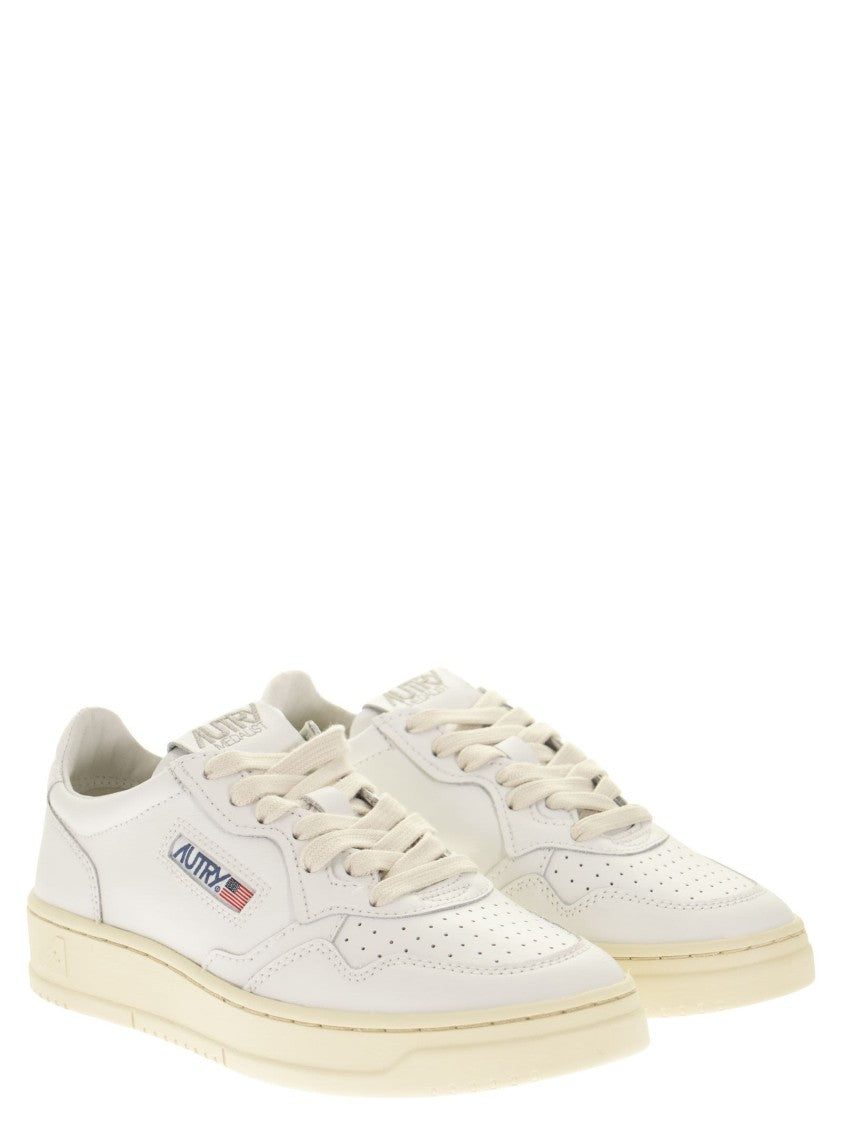 Autry Medalist Low - Leather Sneakers