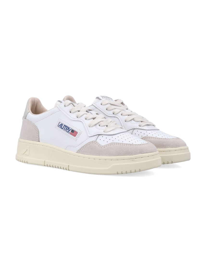 Autry Medalist Low White & Pelican Suede Woman's Sneakers