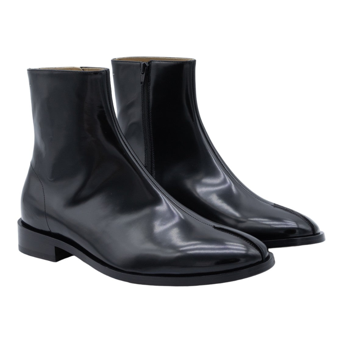 Mm6 By Maison Margiela Polished Black Leather Boots With Minimalist Design