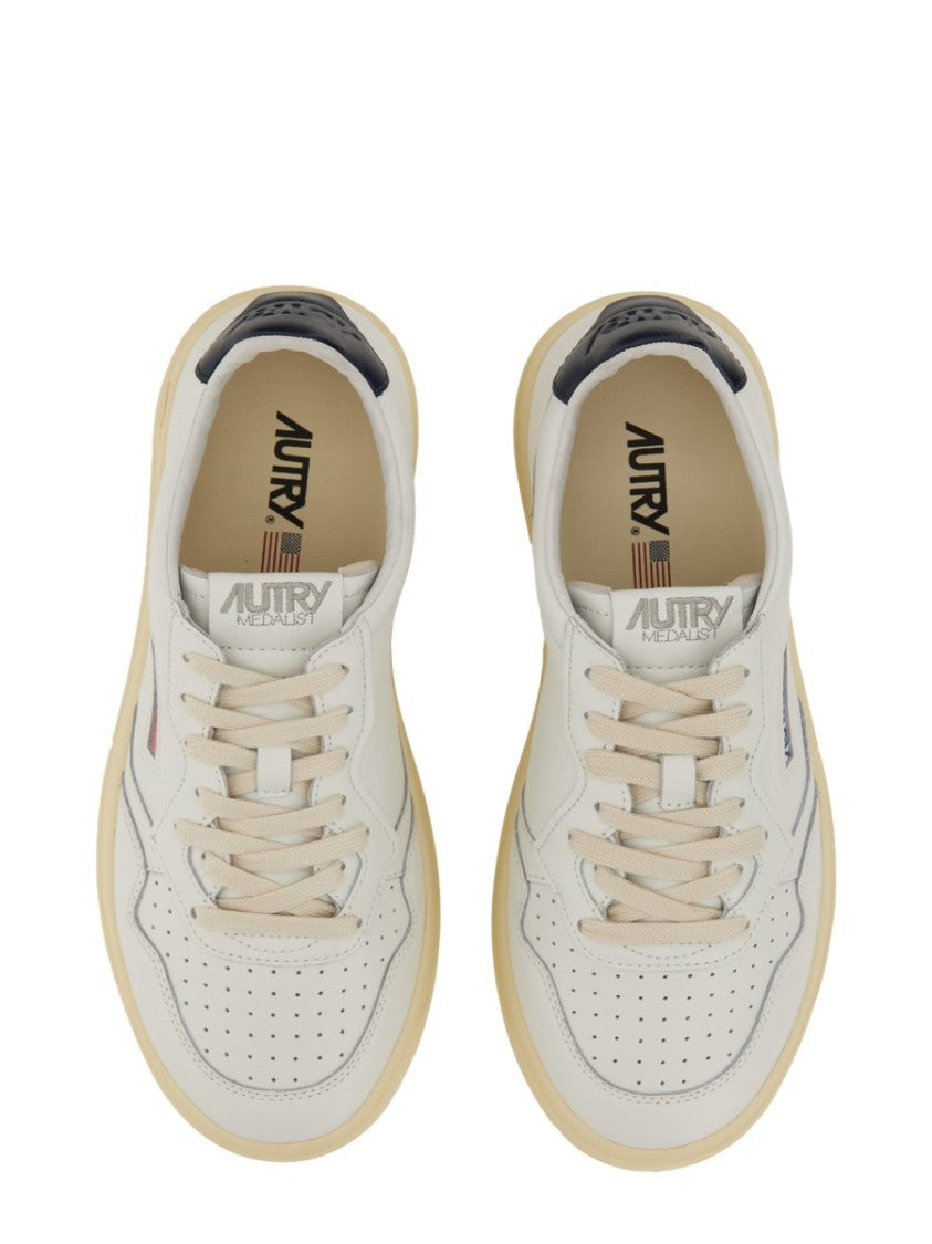 Autry Medalist Low Perforated Cow Leather Sneakers