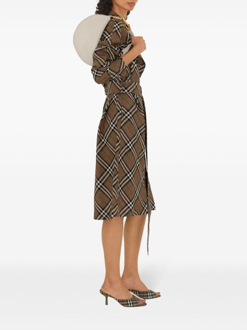 Burberry Crescent-Shaped Textured Bag With Gold-Tone Hardware