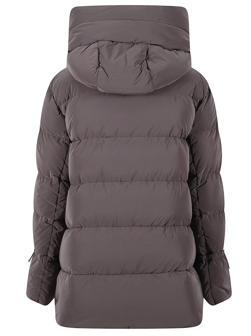 Moorer Trapezoidal Quilted Down Jacket With Transformative Design