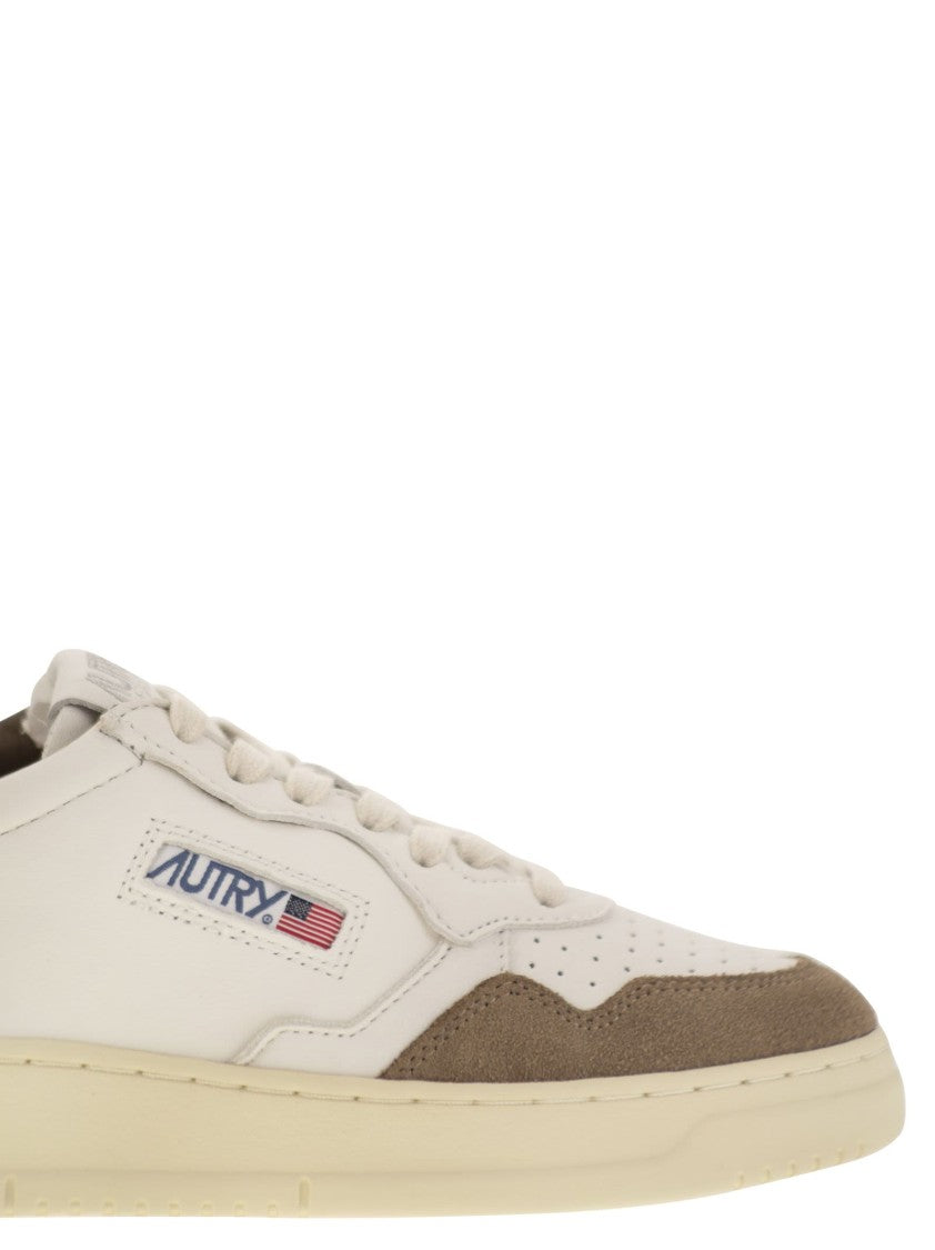 Autry Medalist Low - Leather And Suede Sneakers