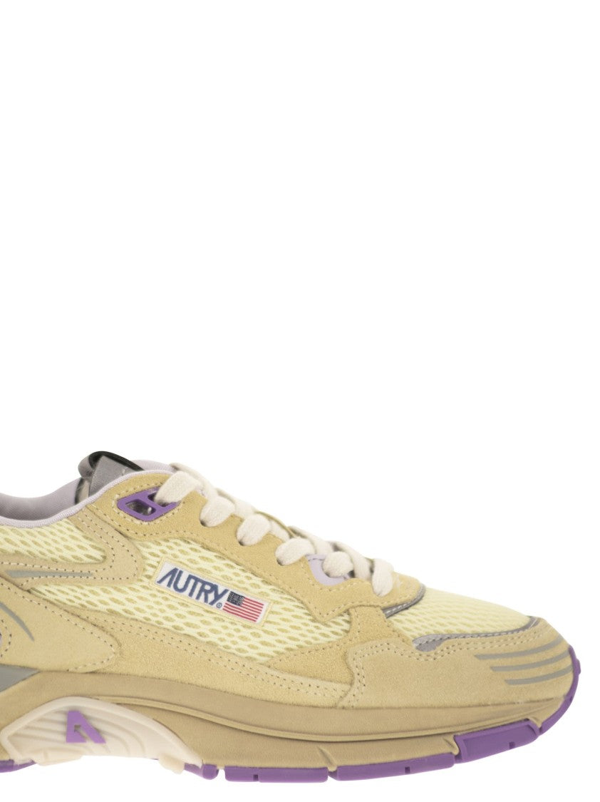 Autry Hyperway - Suede And Mesh Trainers