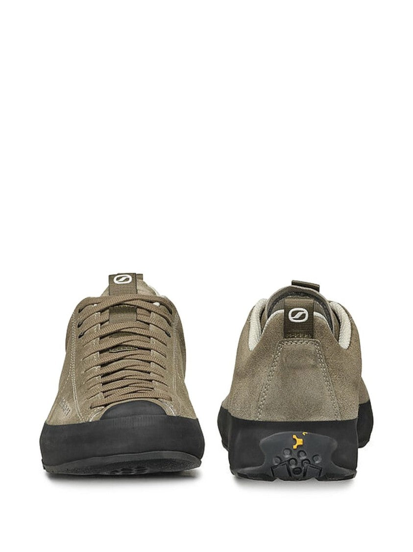 Scarpa Lace-Up Suede Flat Shoes