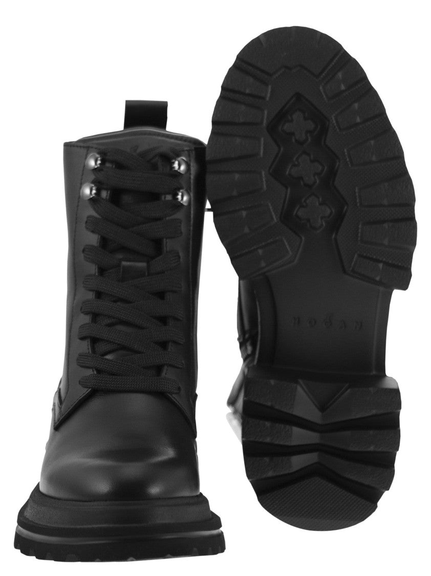 Hogan Contemporary Leather Boots With Extralight Sole